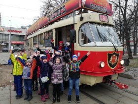 Благотворительные экскурсии на трамвае "Аннушка"